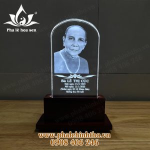 Ảnh thờ pha lê khắc laser kích thước 12x20cm