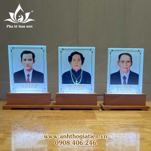 Ảnh thờ pha lê in màu kt: 18x25cm