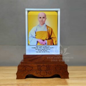 Ảnh thờ pha lê in màu kt 15x21cm đế chạm sen 02