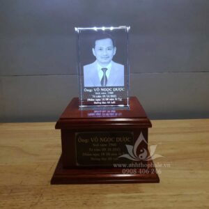 Hộp thạch táng tro cốt pha lê 8x13x5cm