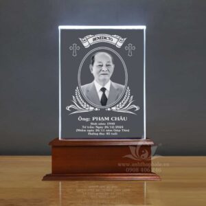 Ảnh thờ pha lê công giáo khắc laser 15x21cm đế ngang - 02